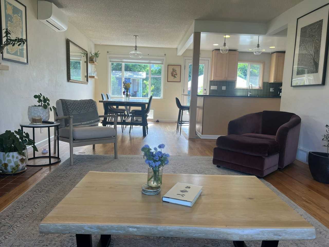 12708 1st Avenue Northwest - Photo 4 of 32