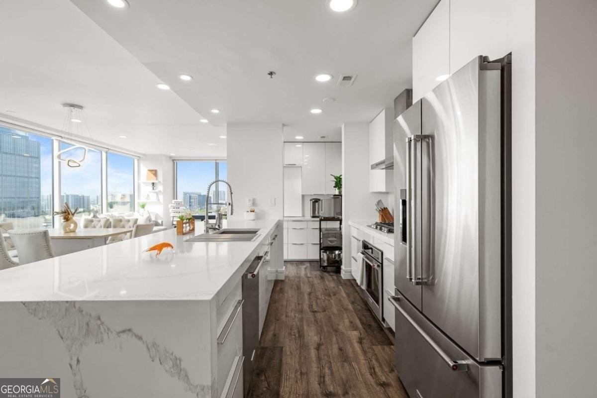 3338 Peachtree Rd #2207 - Photo 6 of 50
