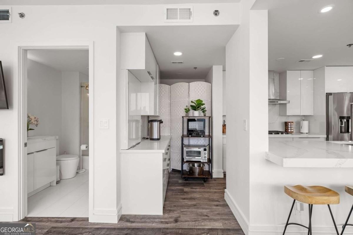 3338 Peachtree Rd #2207 - Photo 7 of 50