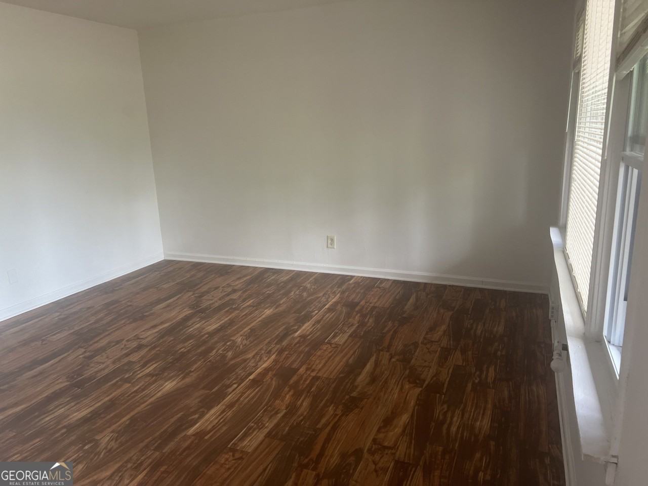 1397 Peachcrest Rd - Photo 5 of 25