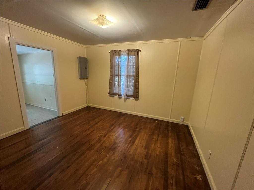 101 Grant St - Photo 6 of 7