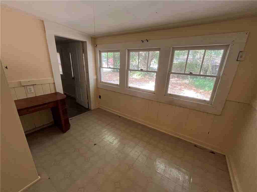 101 Grant St - Photo 7 of 7