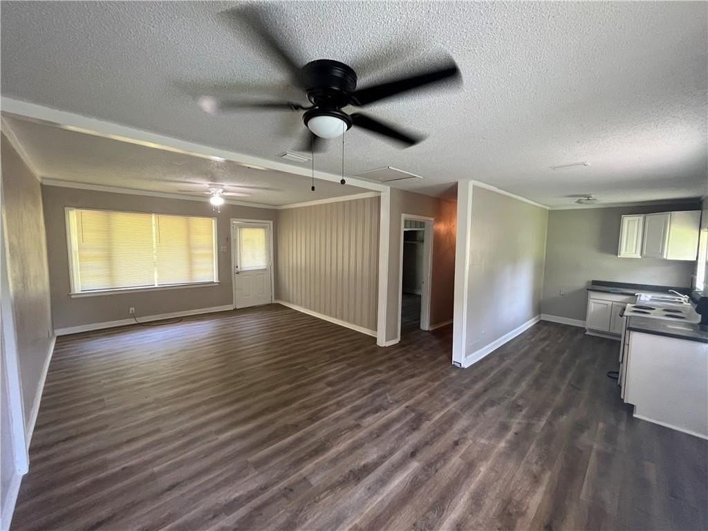 176 2nd Ave - Photo 6 of 12