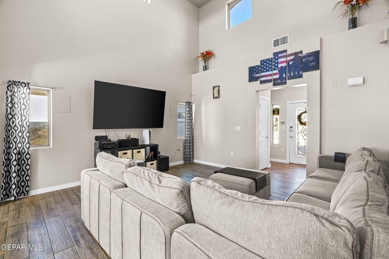 15112 Purpose Ave - Photo 7 of 49