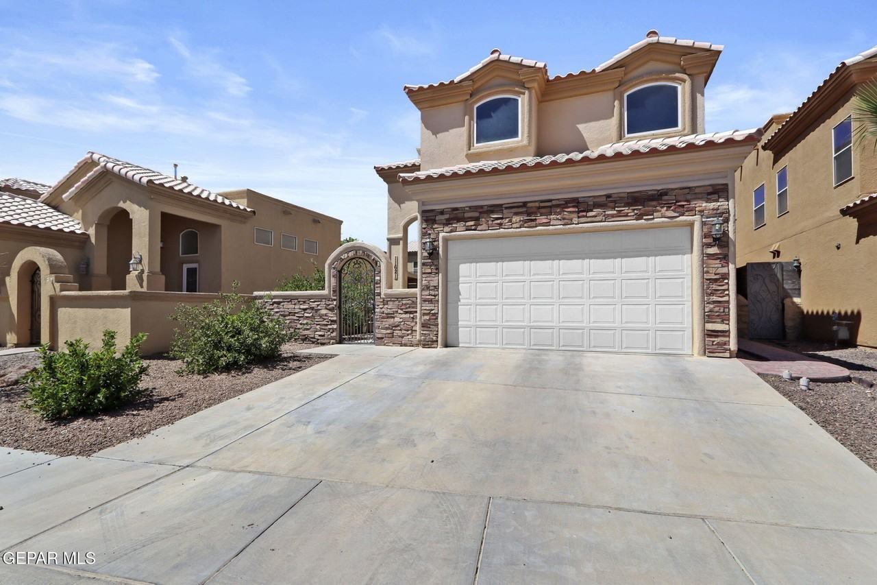 11621 Saint Martin Way - Photo 3 of 50