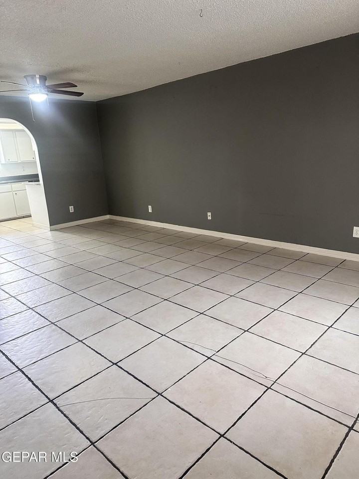 6700 Escondido Dr Apt G6 - Photo 7 of 18