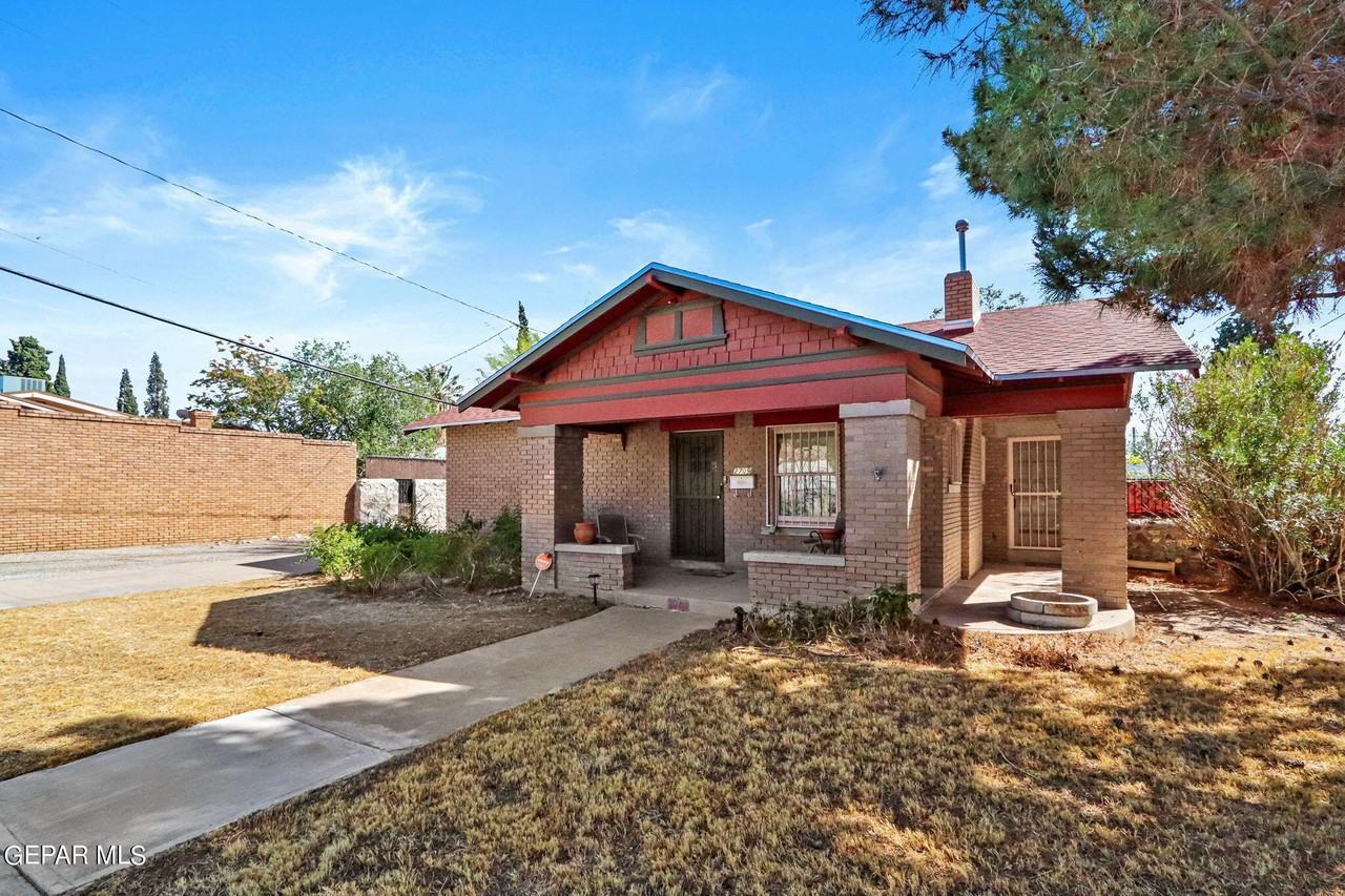 2709 N Florence St - Photo 5 of 40