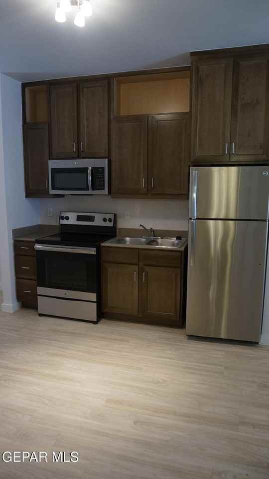 1061 Ranger St Apt 24 - Photo 4 of 13