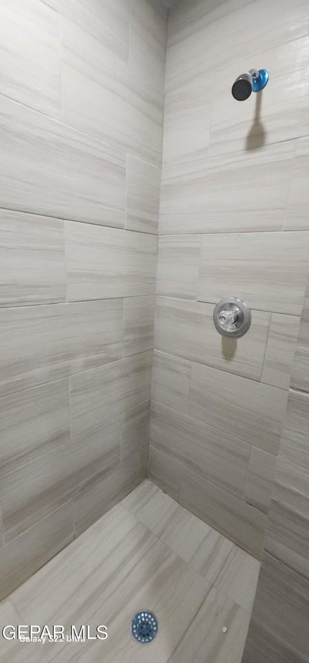 1218 Wyoming Ave Unit C - Photo 4 of 8