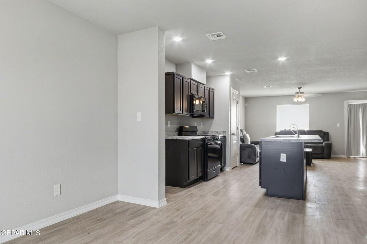 14368 Star Cactus Ave - Photo 3 of 24