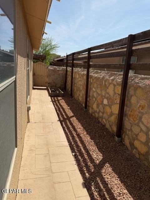 14668 Jesus Almeida - Photo 7 of 46