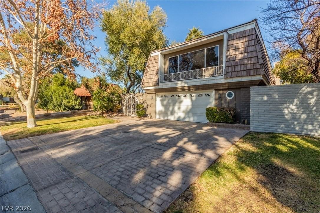 754 Vegas Valley Dr - Photo 4 of 34