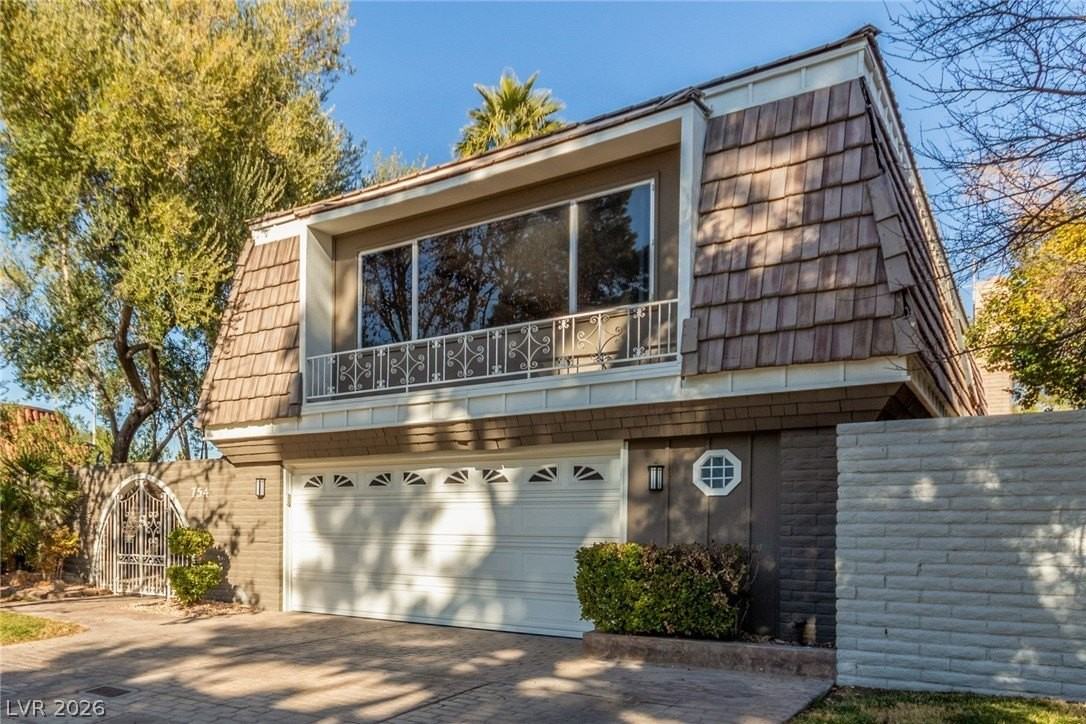 754 Vegas Valley Dr - Photo 5 of 34