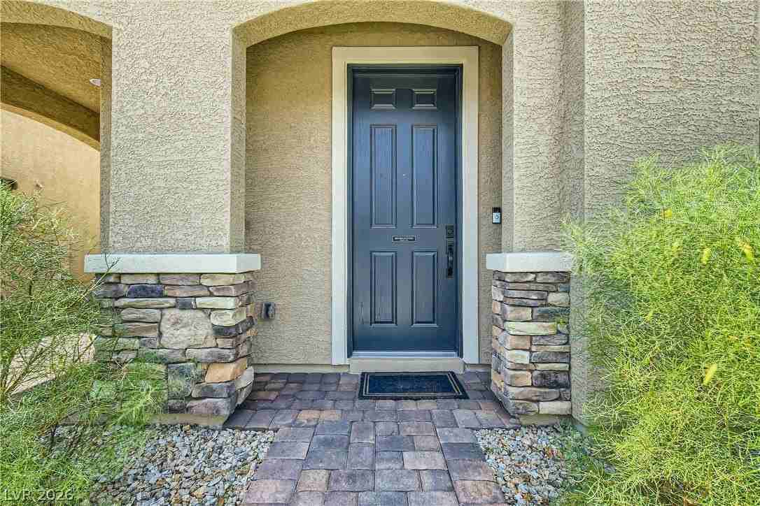 10271 Bark Pine Ct - Photo 4 of 35