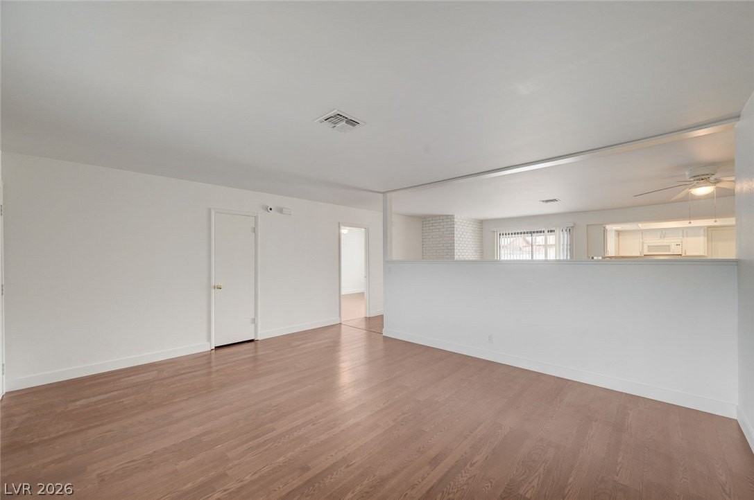 1116 Rock Springs Dr - Photo 4 of 21