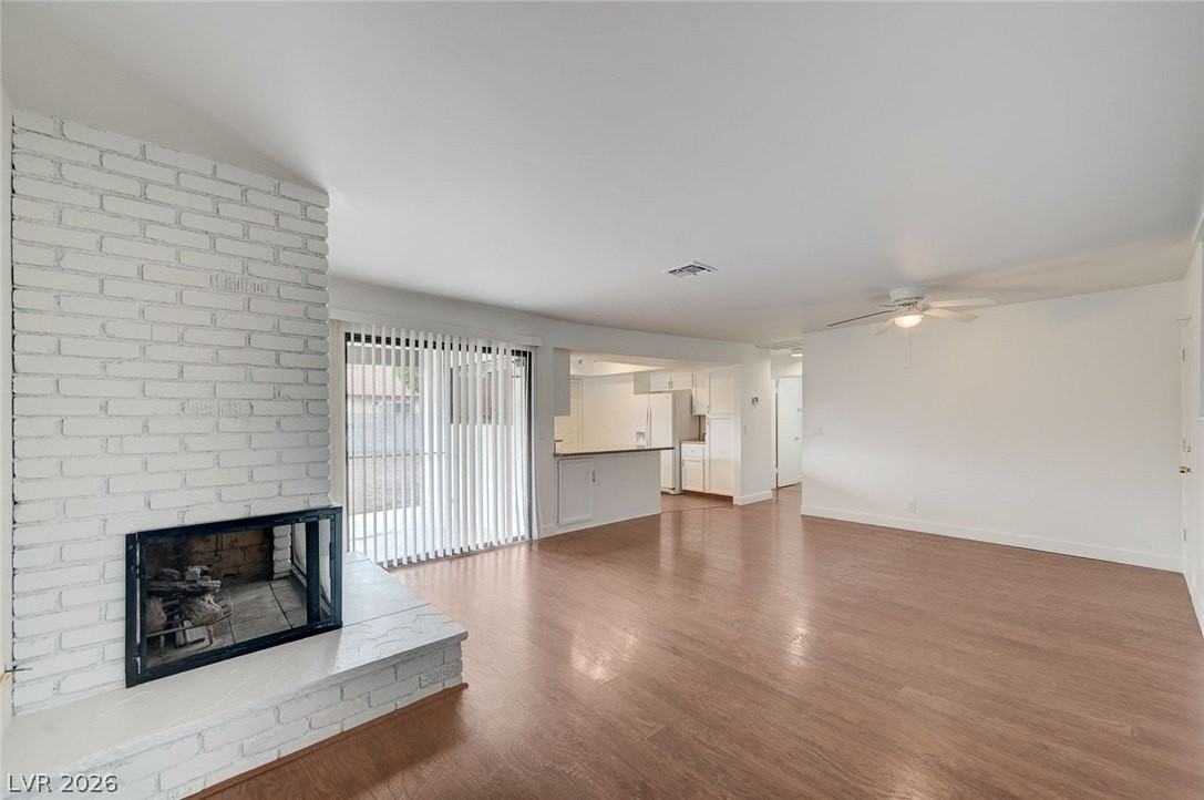 1116 Rock Springs Dr - Photo 5 of 21