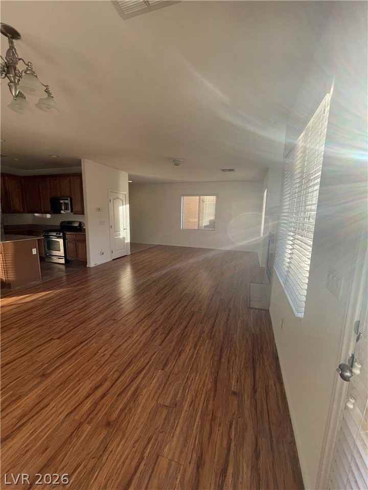 8144 Satin Carnation Ln - Photo 4 of 21