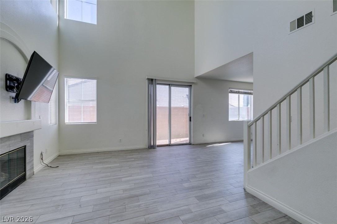 972 Paisley St - Photo 7 of 39