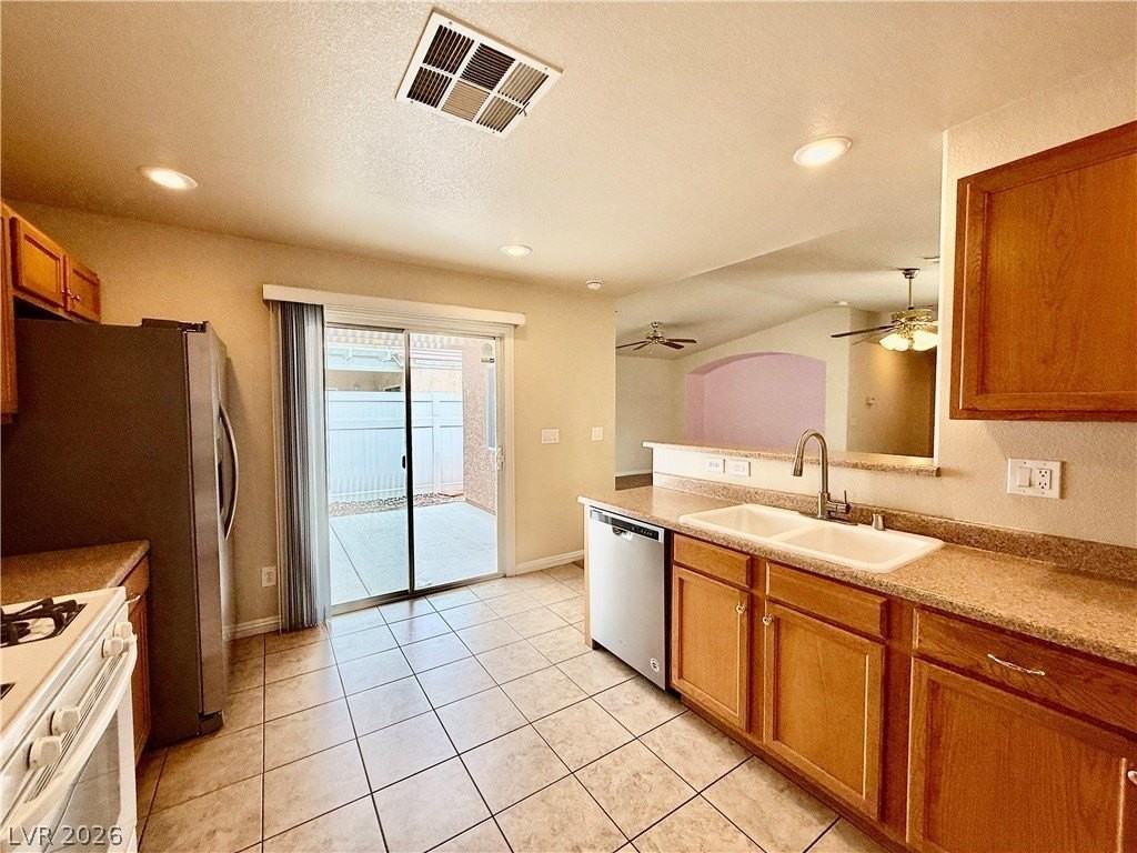 8618 Lakota St - Photo 7 of 20