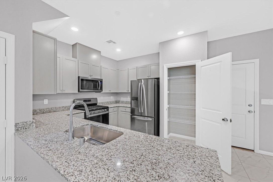 3297 Pergusa Dr - Photo 7 of 30