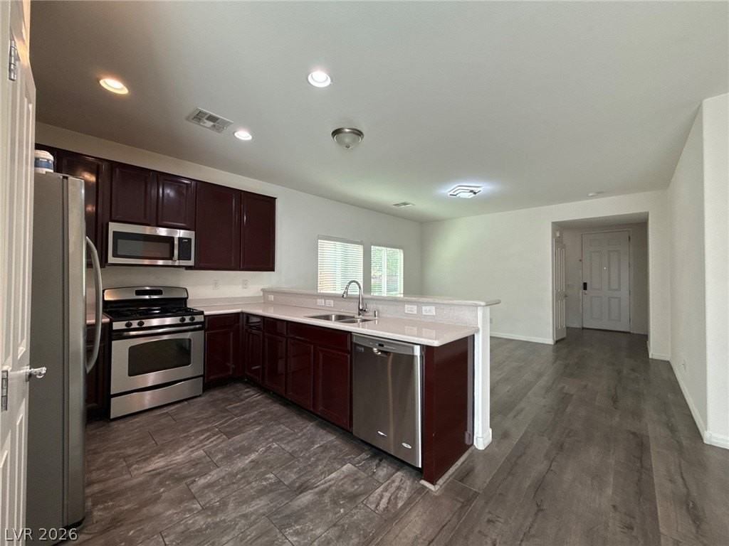 10208 Arch Bluff St - Photo 4 of 44