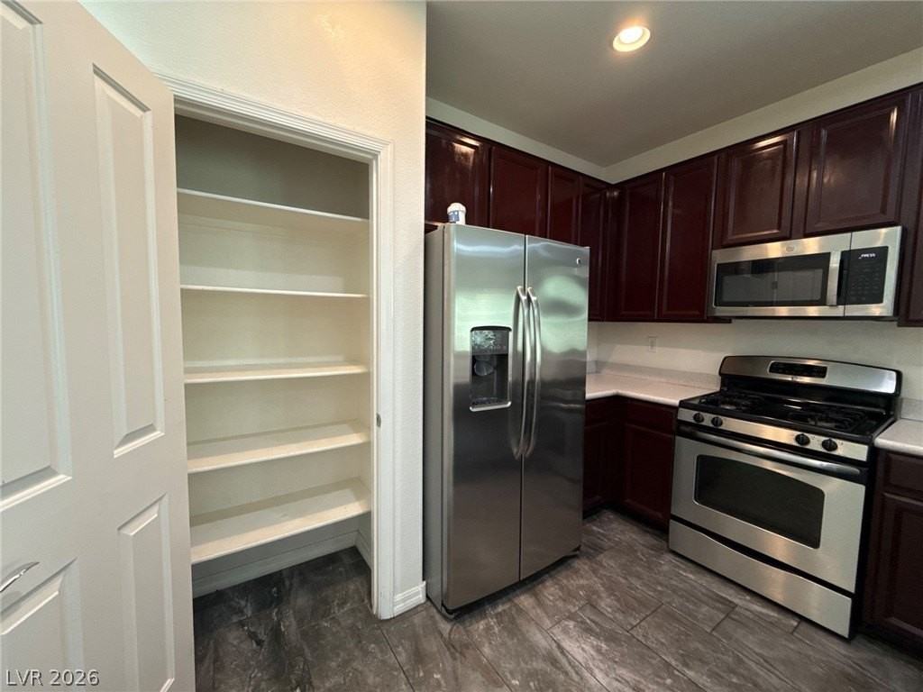 10208 Arch Bluff St - Photo 7 of 44