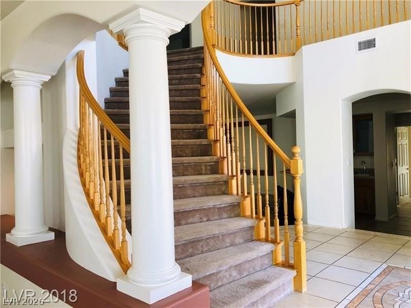 6610 Gilded Lantern Ave - Photo 5 of 40