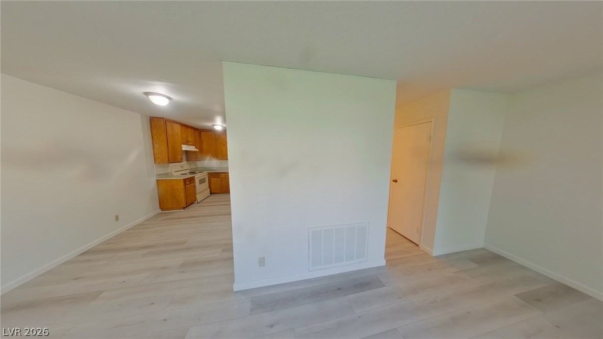 210 Greenbriar Townhouse Way - Photo 7 of 16