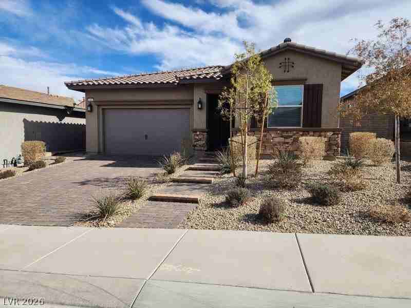 684 Sunray Park St - Photo 2 of 13