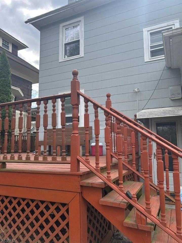 606 N Washington Ave - Photo 6 of 12