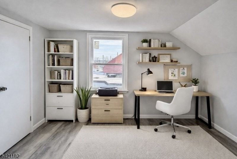 284 Getty Ave - Photo 7 of 7