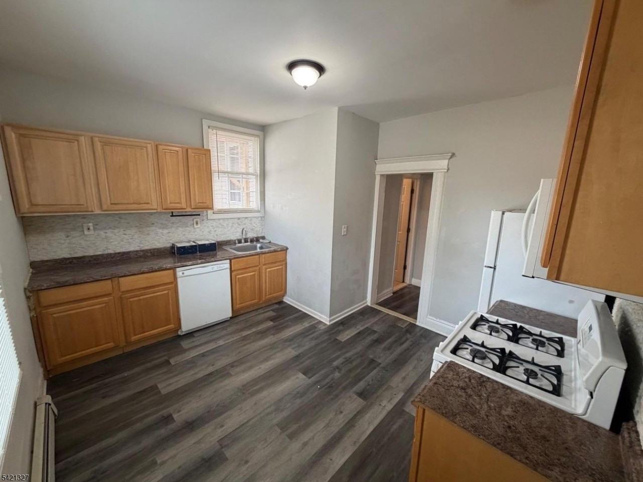 239 Lincoln Ave #1 - Photo 6 of 6