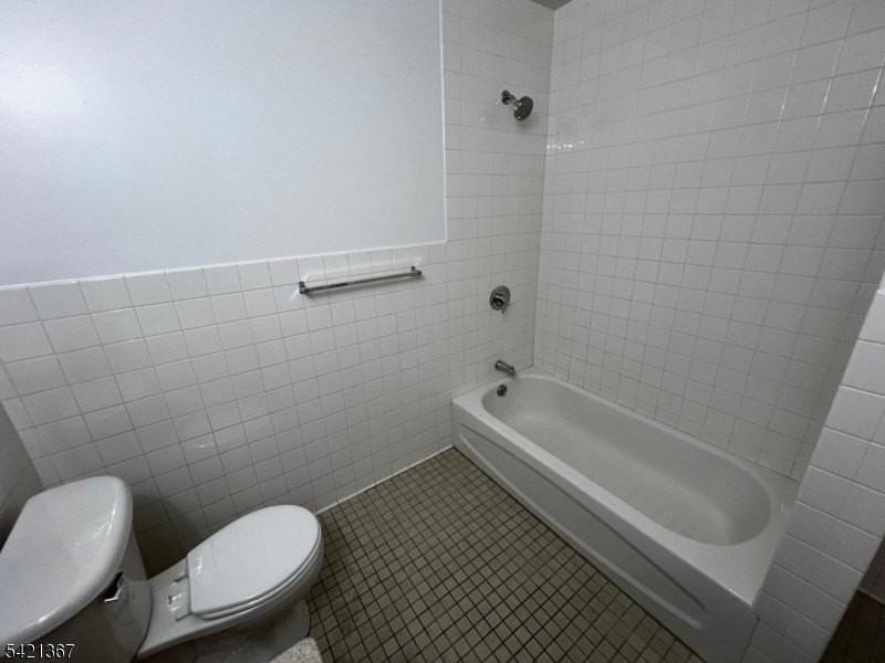 53 W Palisade Ave Und 406 #406 - Photo 6 of 16