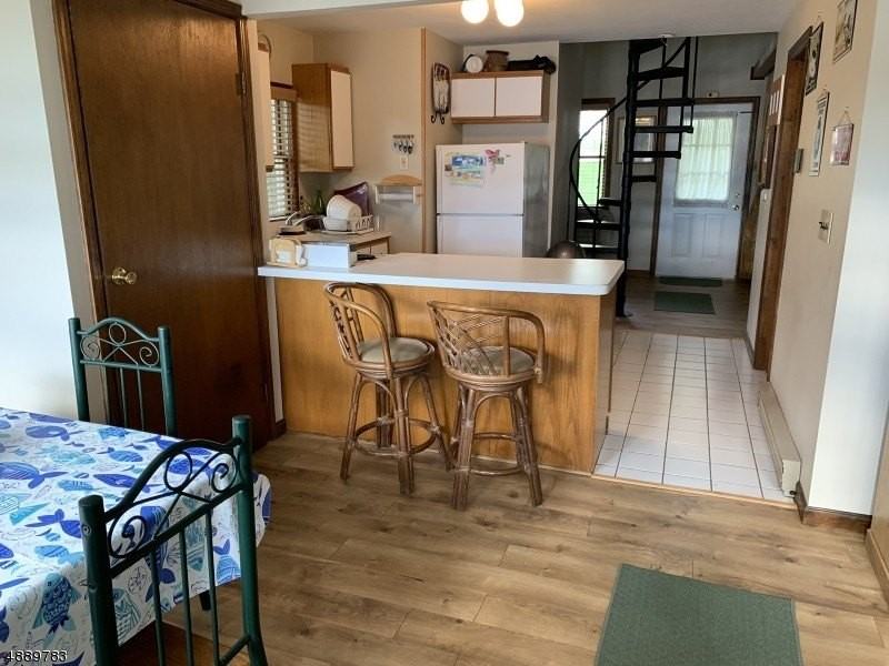 703 Lake Shore Dr - Photo 5 of 14