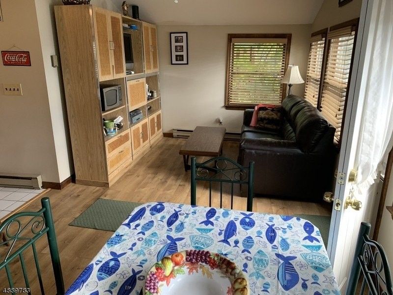 703 Lake Shore Dr - Photo 7 of 14