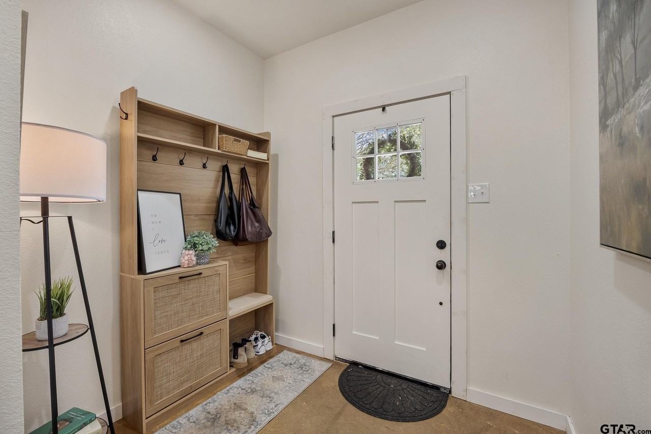 13366 Garden Lake Rd - Photo 4 of 28