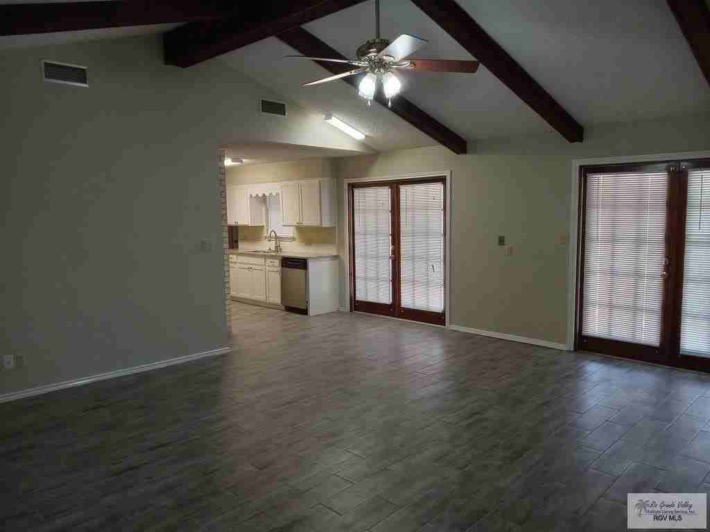 2821 Lotus St - Photo 7 of 21