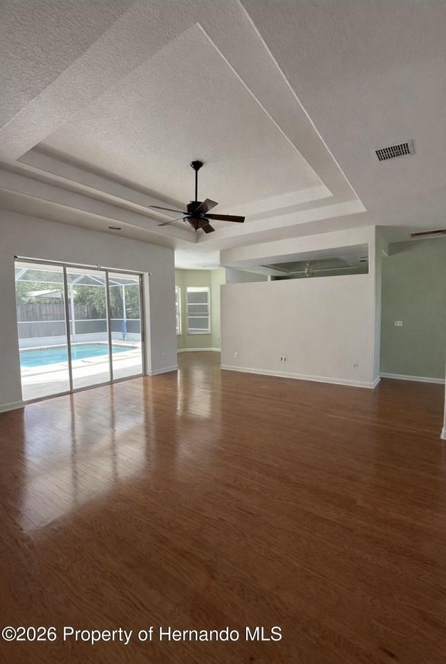 9460 Hayward Rd - Photo 3 of 20