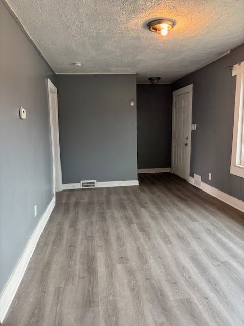 14461 Lappin St #1 - Photo 3 of 32