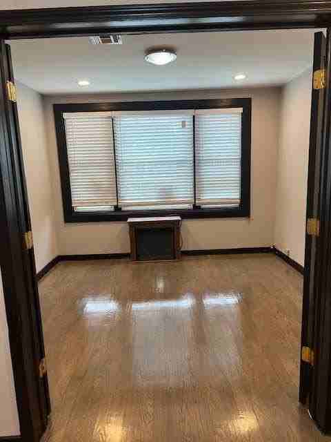 751 Garfield Ave - Photo 3 of 10