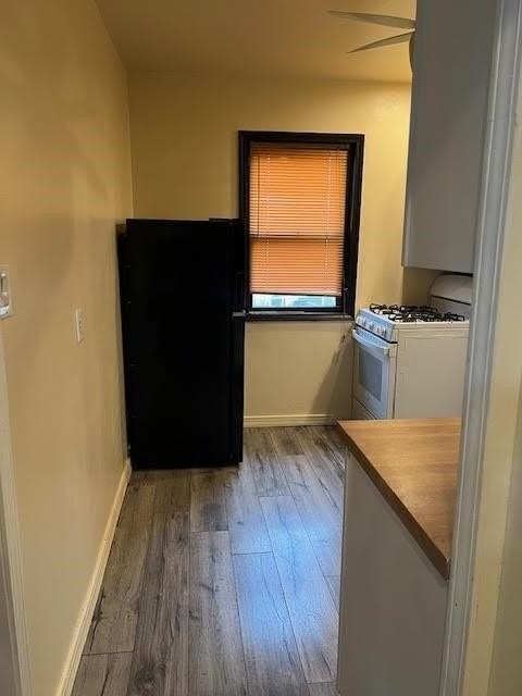 751 Garfield Ave - Photo 7 of 10