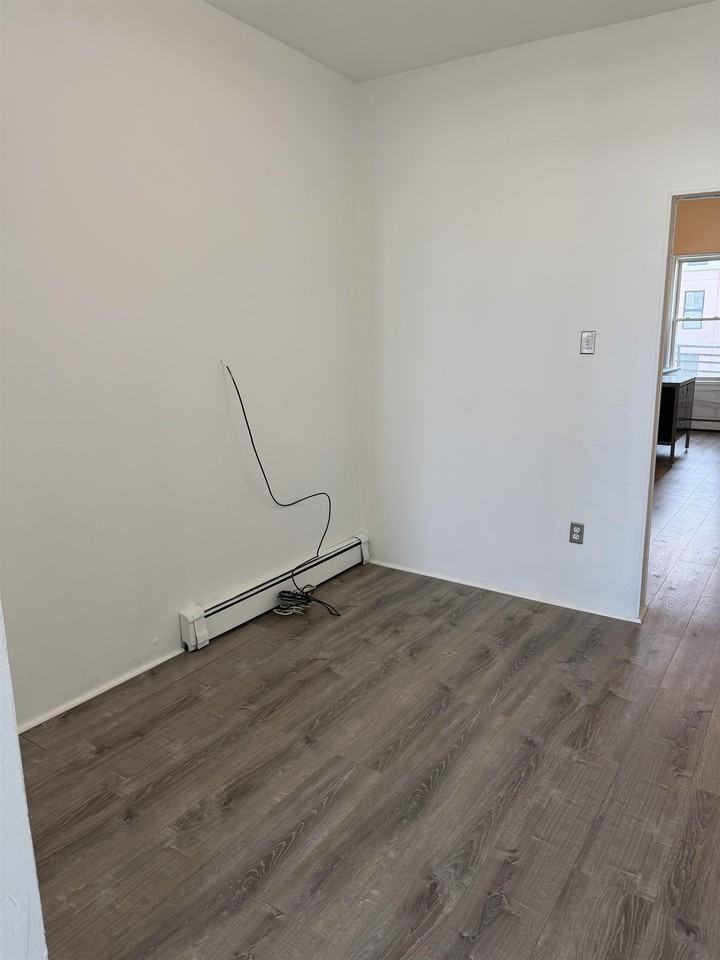 630 Grand St #4 - Photo 3 of 8