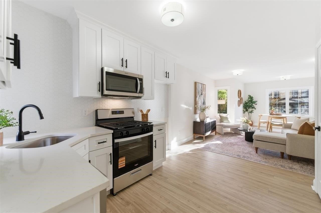 414 6th St #2 - Photo 2 of 17