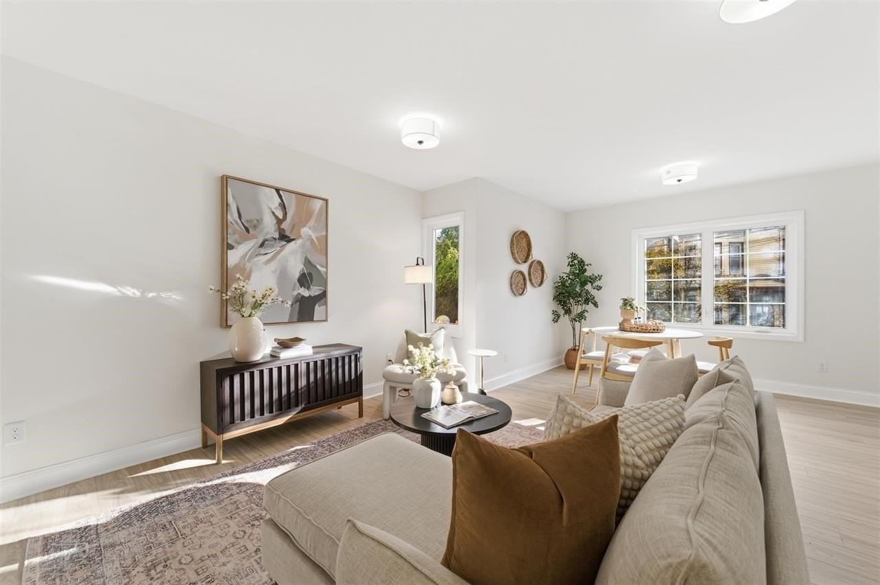 414 6th St #2 - Photo 3 of 17