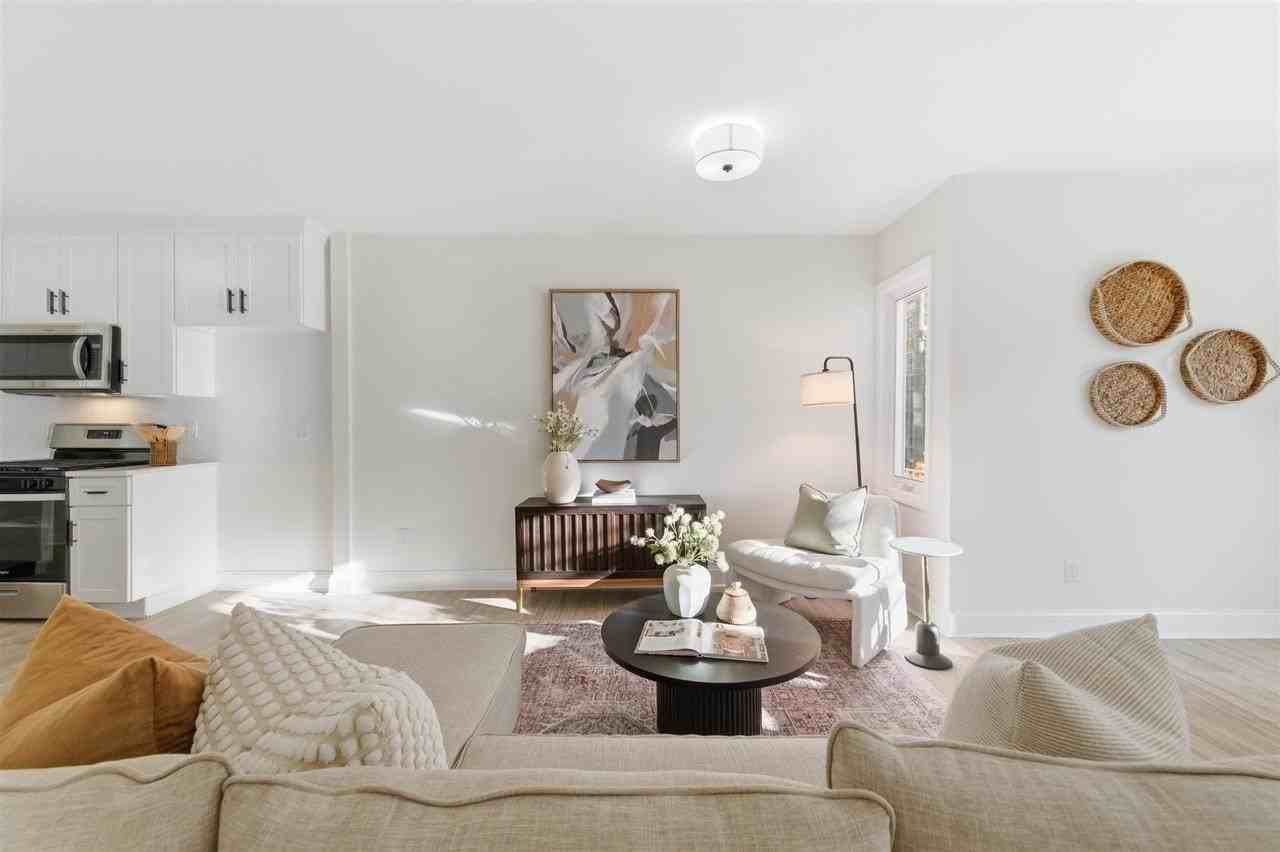 414 6th St #2 - Photo 7 of 17