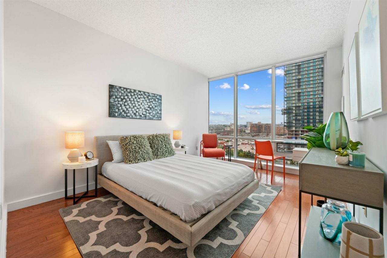 1 Shore Ln #1002 - Photo 6 of 18