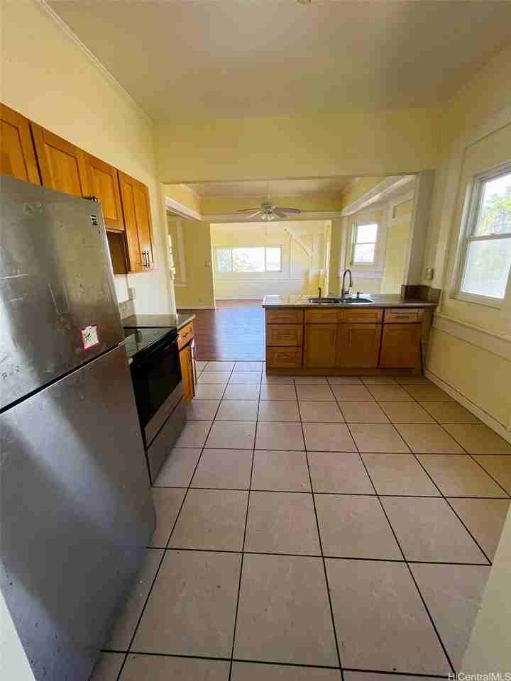 1691 Kamamalu Ave - Photo 7 of 23