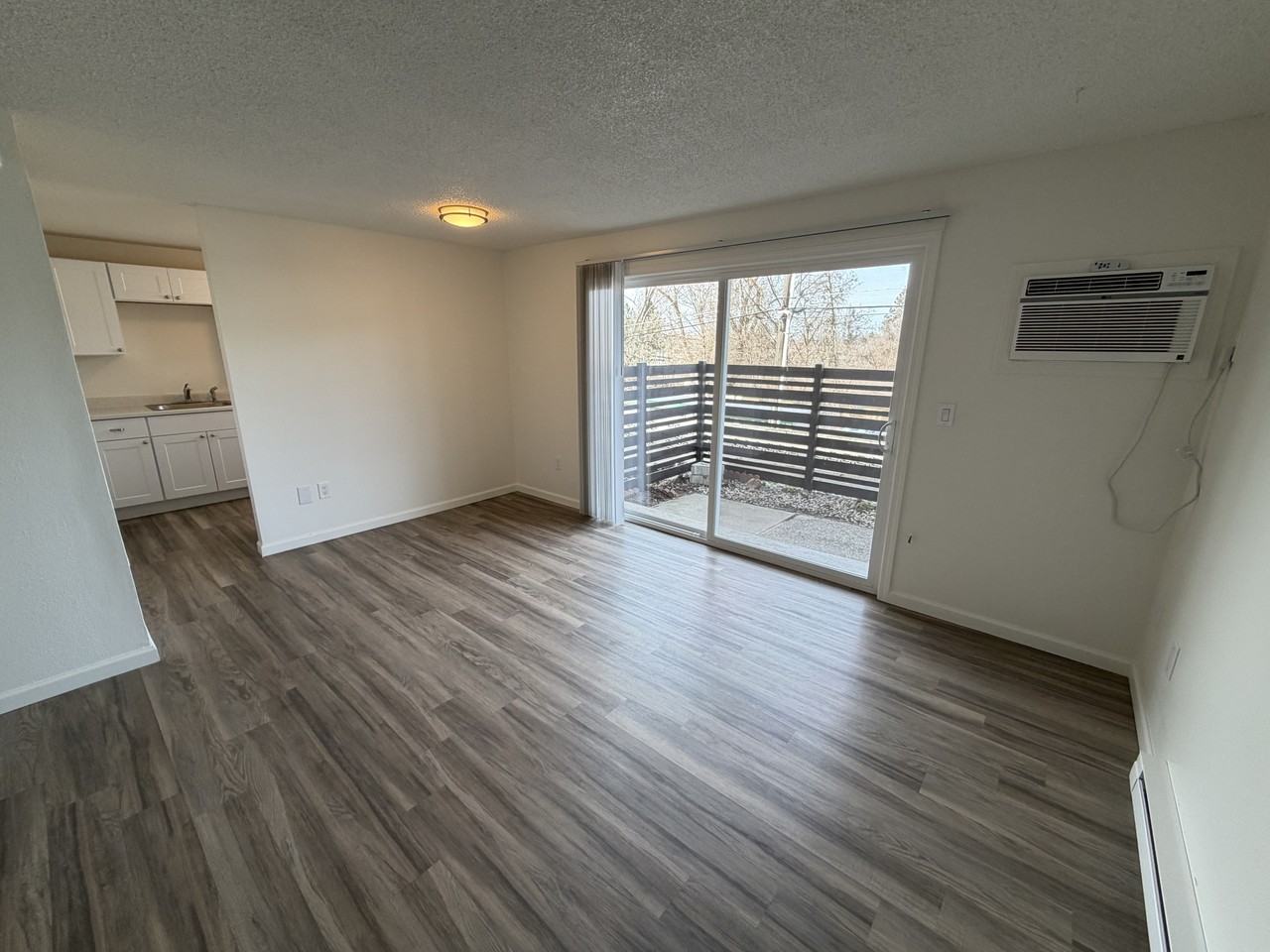 1622 West 7th AvenueApt 105 #105 - Photo 3 of 14