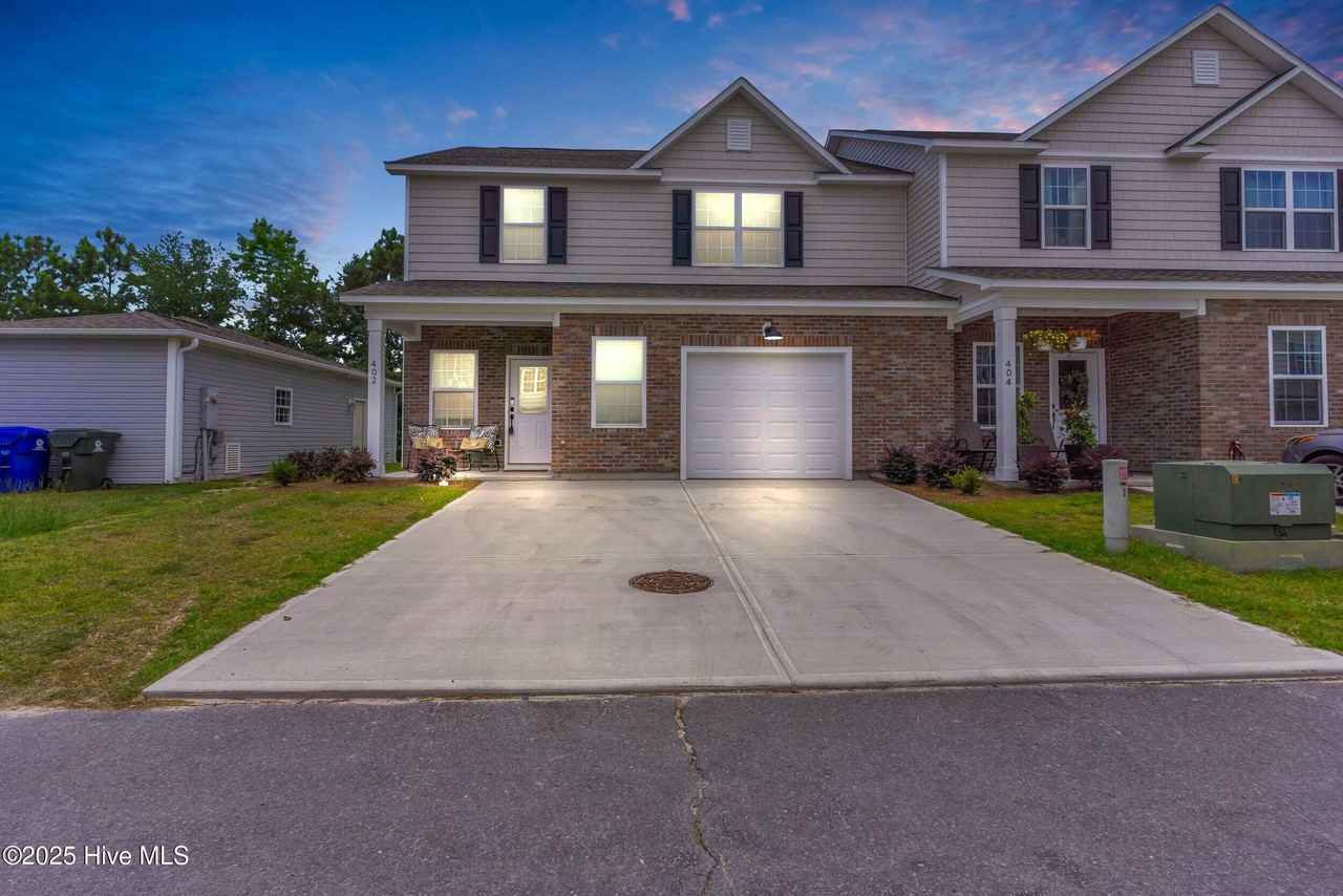 402 Triton Ln - Photo 2 of 40