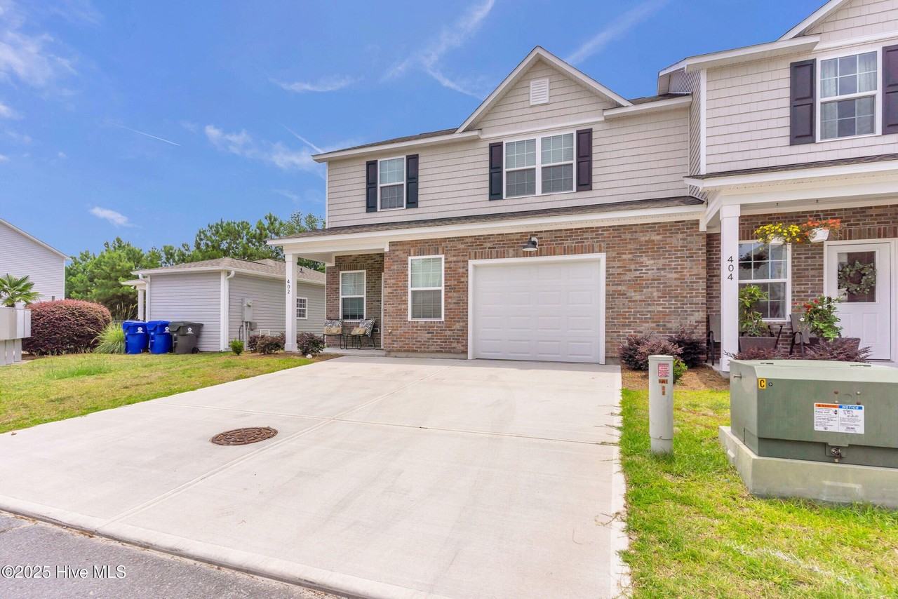 402 Triton Ln - Photo 4 of 40